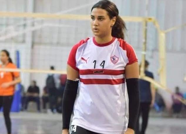ياسمين نوح قائدة الفريق الأول لكرة الطائرة بنادي الزمالك